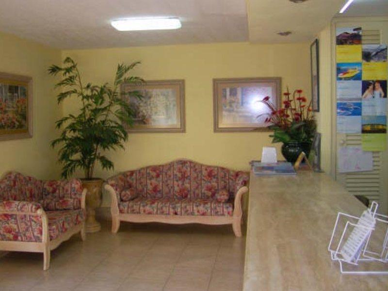 Apartamentos Elena Puerto del Carmen  Exterior foto